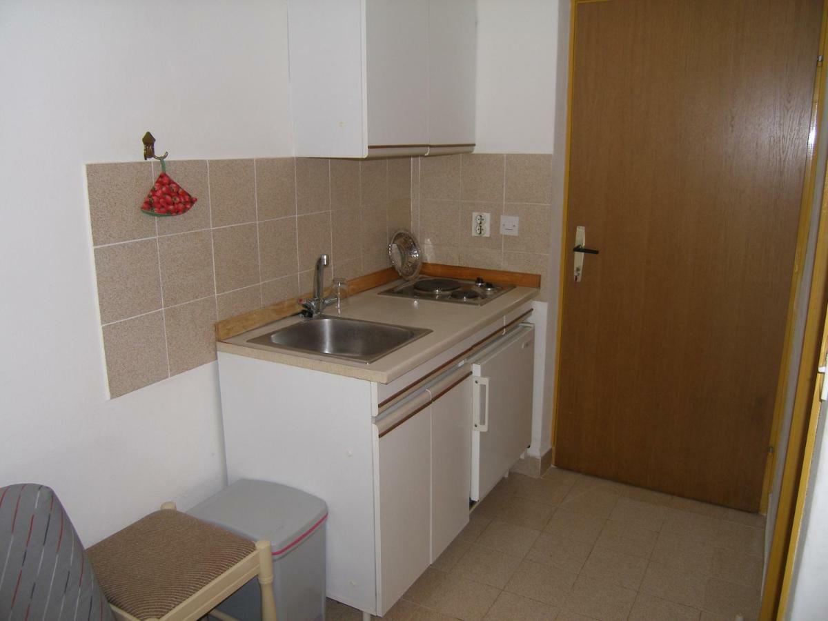 Nice And Cozy Apartment Ferry In Medulin Exterior photo